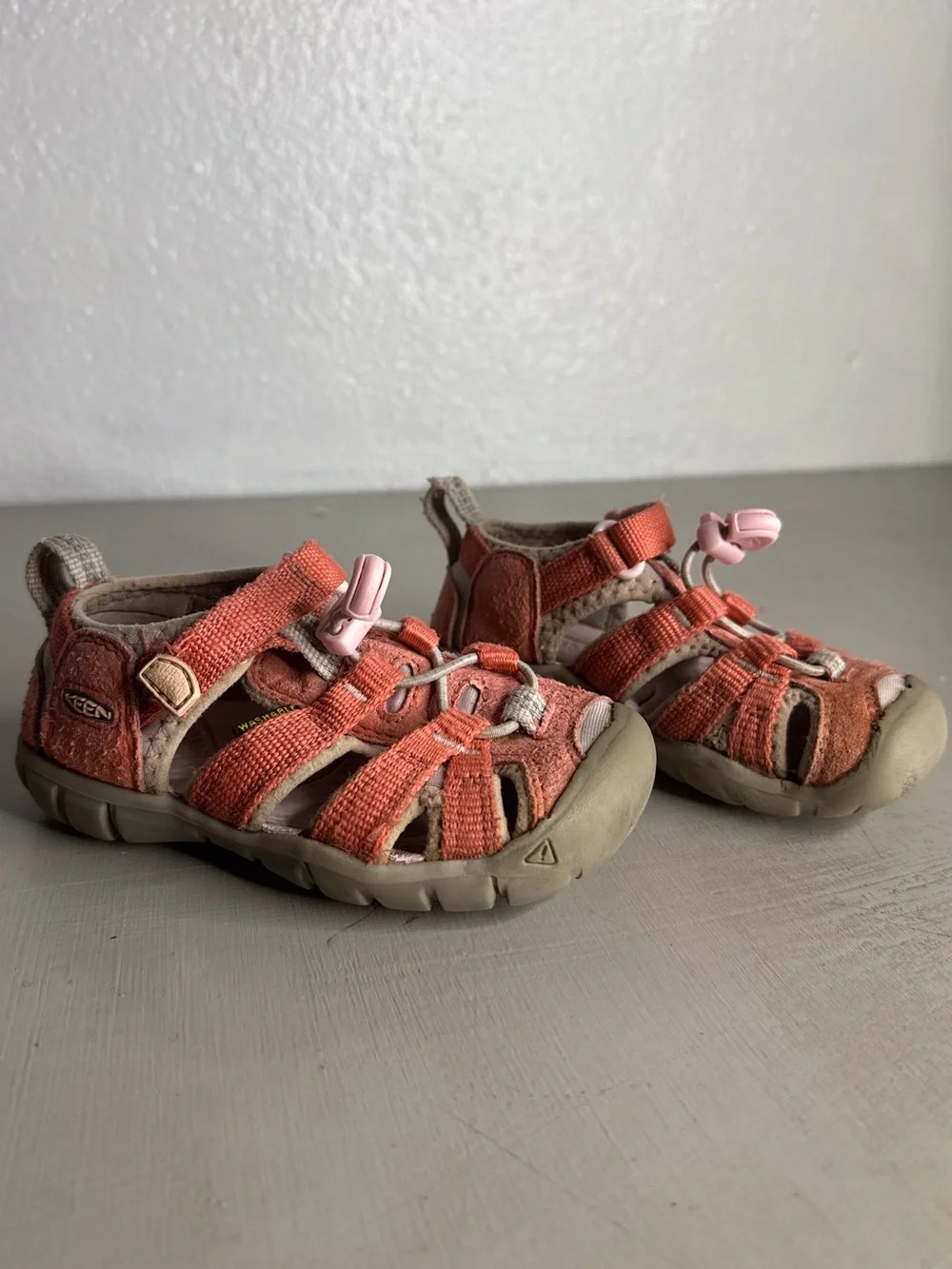 Keen Seacamp Kids Coral/Beige Closed-Toe Sport Sandals